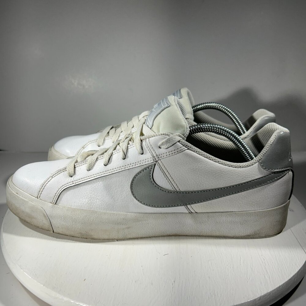 Nike Court Royale AC Mens Casual Leather Shoes Size 11 White Fashion Sneakers